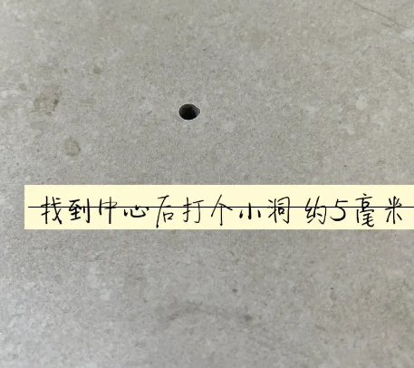 班玛瓷砖空鼓维修公司专业解答在瓷砖铺贴过程中，如果砂料搅拌不均匀，将会带来以下问题